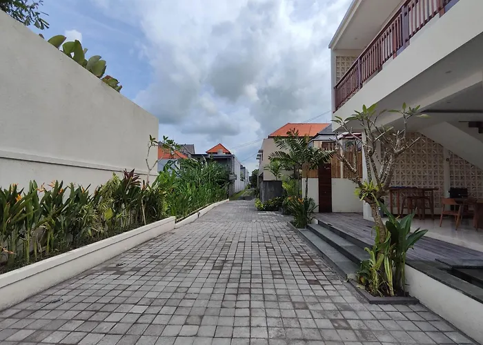 Lovecho Villa & Room Unit Canggu