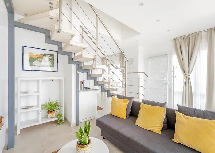 Eos Sea View Apartments & Free Private Parking