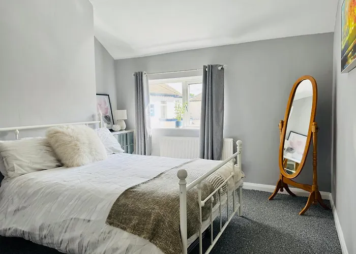 Beautiful, 1 Bedroom Cottage