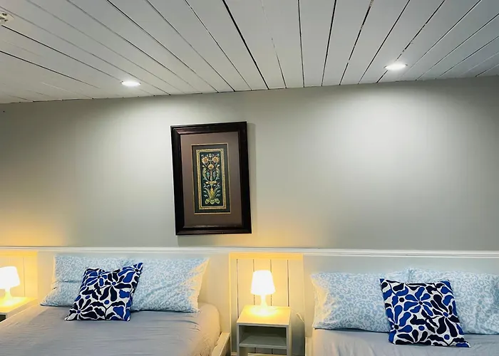 Spacious And Cozy Apartment Suite