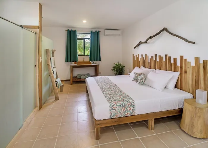 Drift Away Lodge Cr