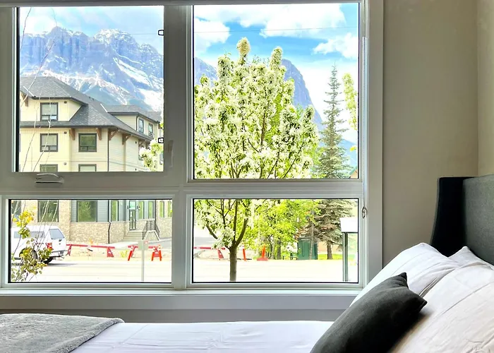 Brand New 2Br Condo With Outdoor Swimming Pool And Hot Tub License No Res -10612