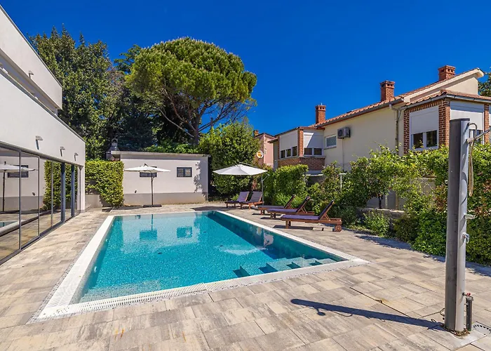 Villa Phoenix