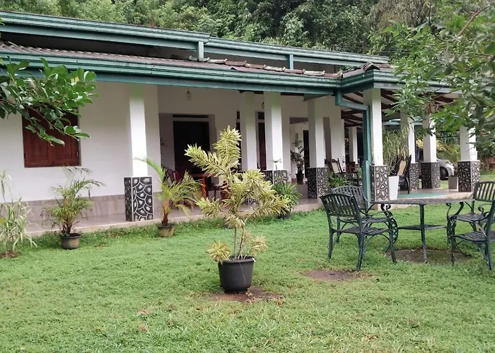 Salmanel Resort Ayagama - Rathnapura
