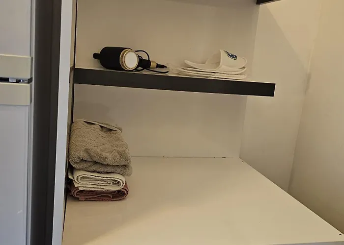 Turkuaz Sitesi 2 Odali Esyali Ve Havuzlu Manzarali Kisi Fiyati Degil Oda Fiyati
