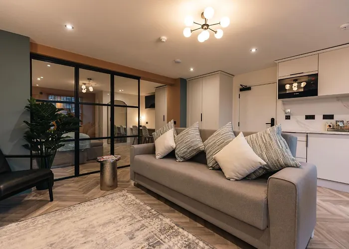 Luxury Georgian Aparthotel By Hauss Ayr - 5Mins To Beach, Town Centre!