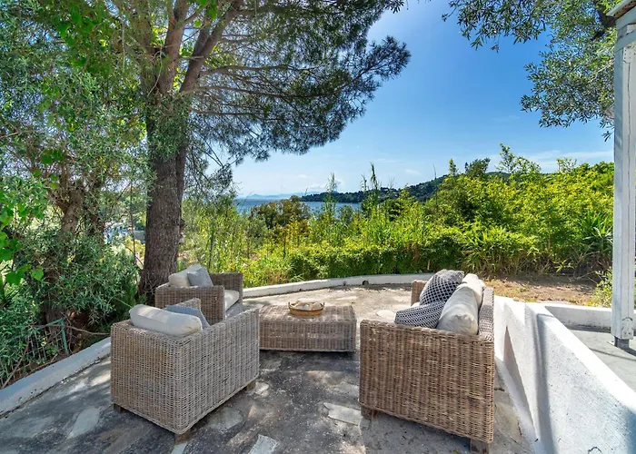 Tresor Boutique Home