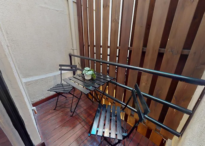 Hotel Tau Art Residence