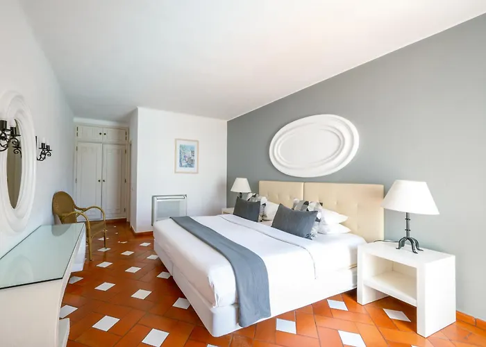 Baluarte Da Vila Apartments
