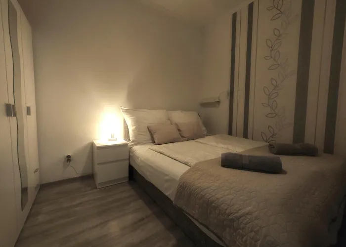 Jenna Apartments - Sindy
