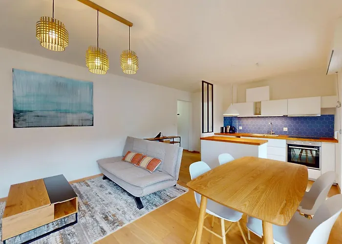 Bright Flat In Sion