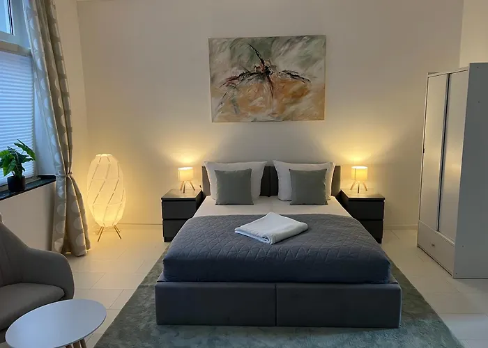City Studio Apartment Im Erdgeschoss Ground Floor Near It All
