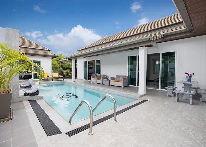 3Br Villa Marine With Private Pool, Waterfalls In Naiharn Beach