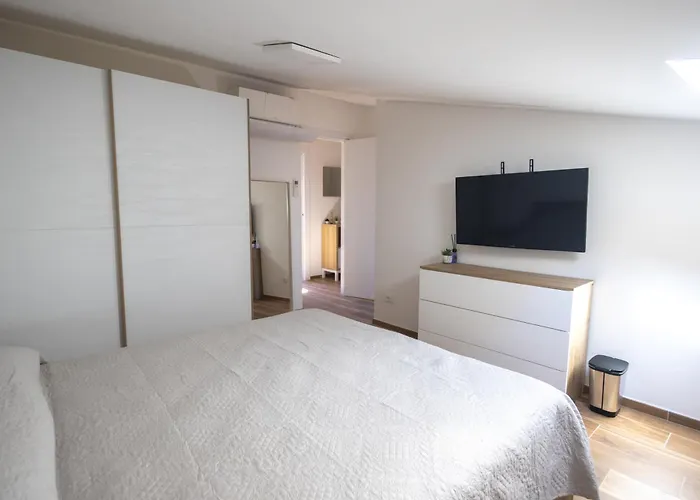 La Mansarda - Riflessi Rooms & Apartments