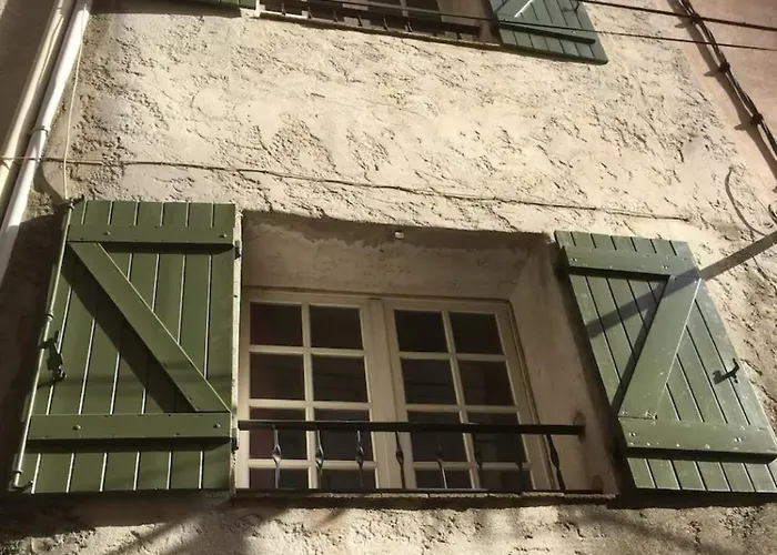 Maison De Village Atypique