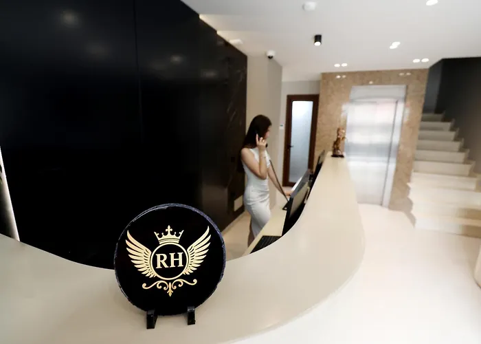 Rich Hotel