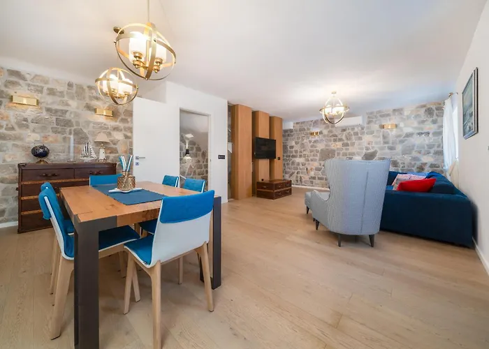 Noemia House