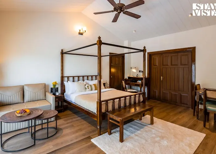 The Five Oaks By Stayvista - Mountain View & Private Pool