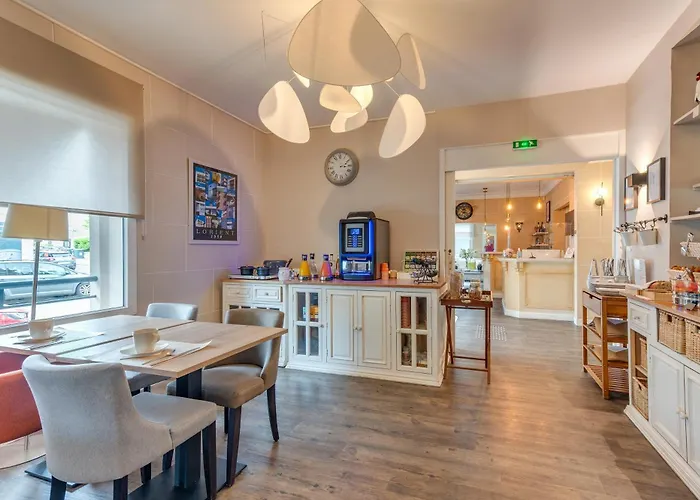 Brit Hotel Confort Cleria Lorient Centre