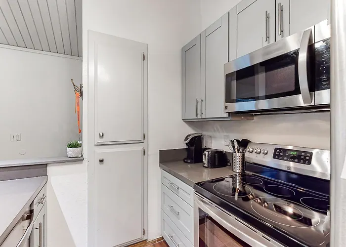 Sierra Manors 145