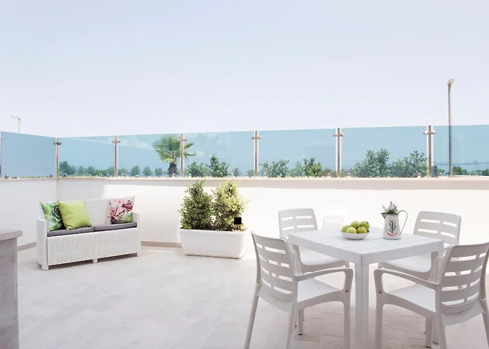 Hellen House Monopoli