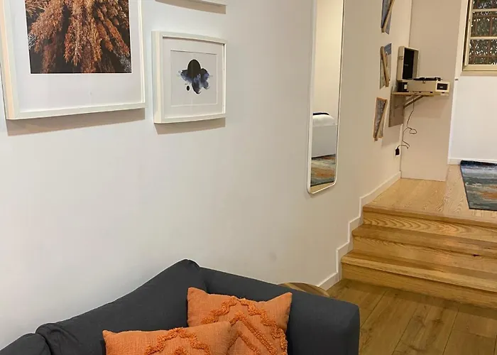 Blue Essence Apartment - Central