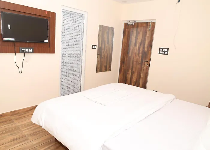 Hotel Siddhi Residency 200 Meter From Aiims