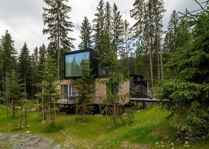 Hotel Bjoernson & Bjoernson Tree Houses Jasna