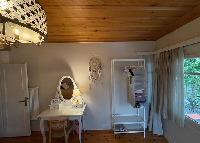 Charming Anatolian House In Cengelkoey