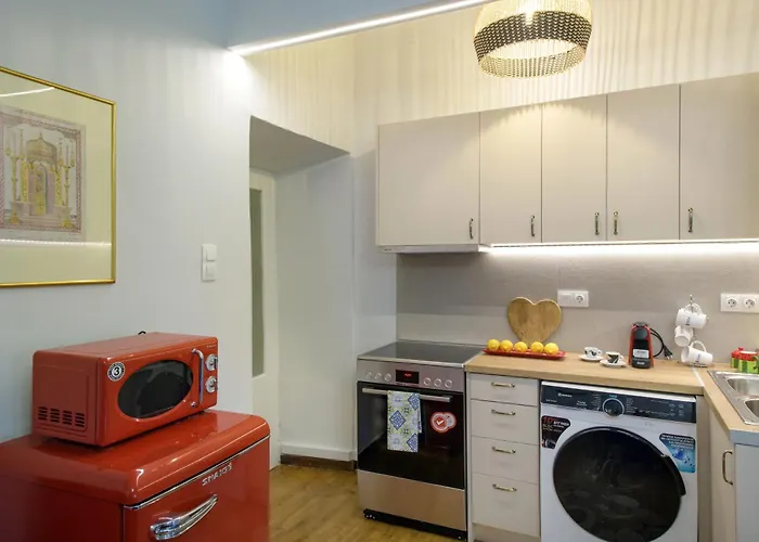 Liston Suites Anastasia