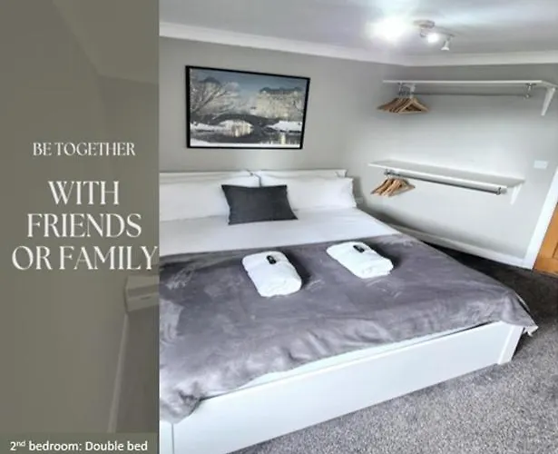 Ultra-Luxury City Centre 2 Bed Apartment, With Free Parking