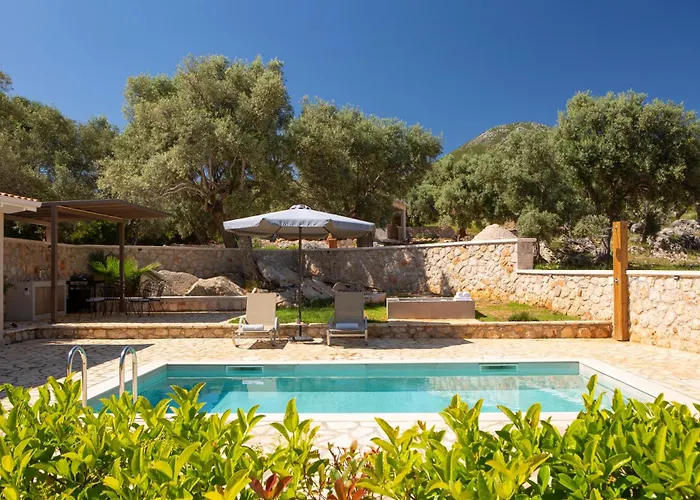 Lefkolia Retreat