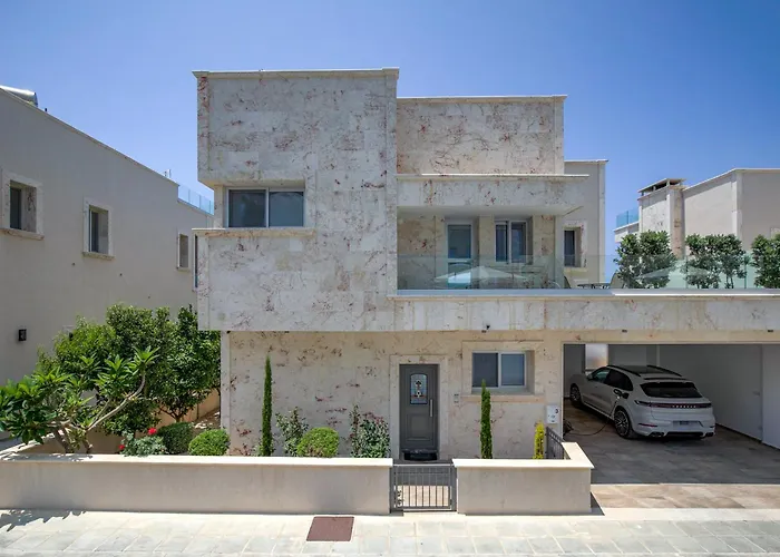 Olymp Luxury Villa C - Seafront Elegance With Infinity Pool And Exclusive Lifestyle