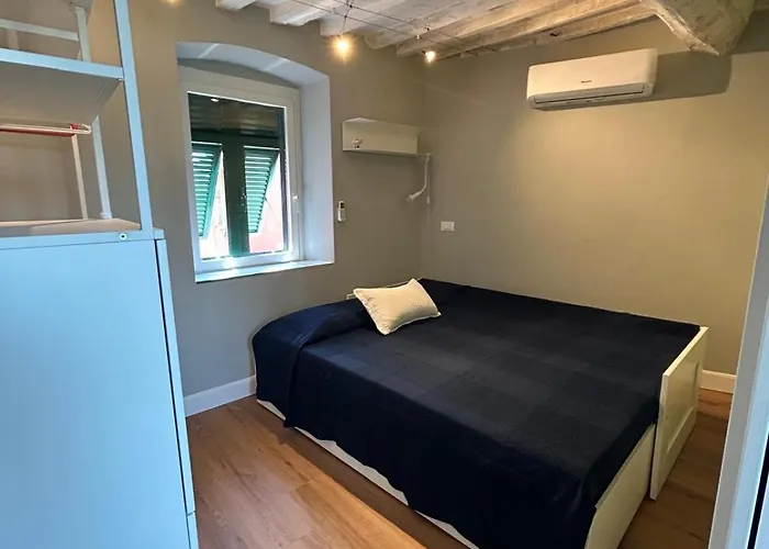 Souvenir Guest House Lerici