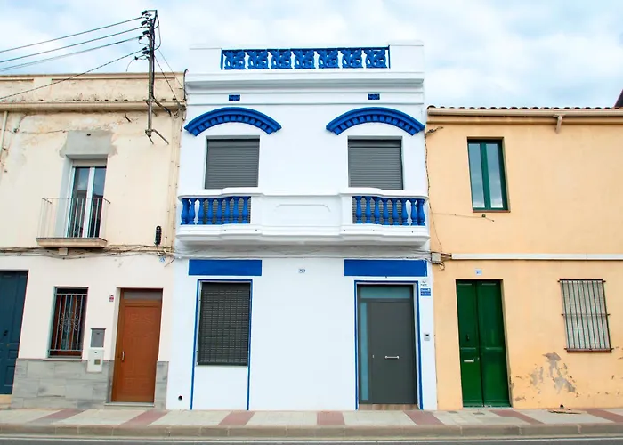 Casa Grande Con Piscina En El Centro De Calella, Tramuntana