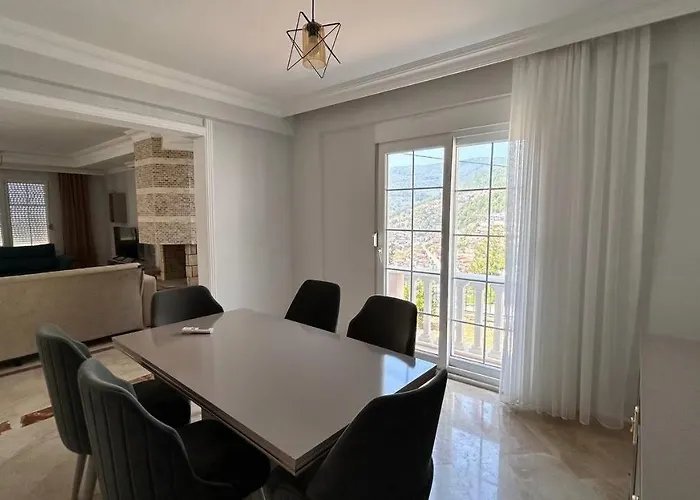 Ambiance Delux Villa With A Private Pool And A View