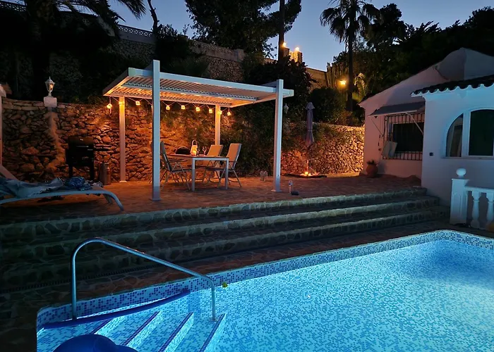 Renovierte Villa Mit Privatem Pool Fusslaeufig Zum Meer