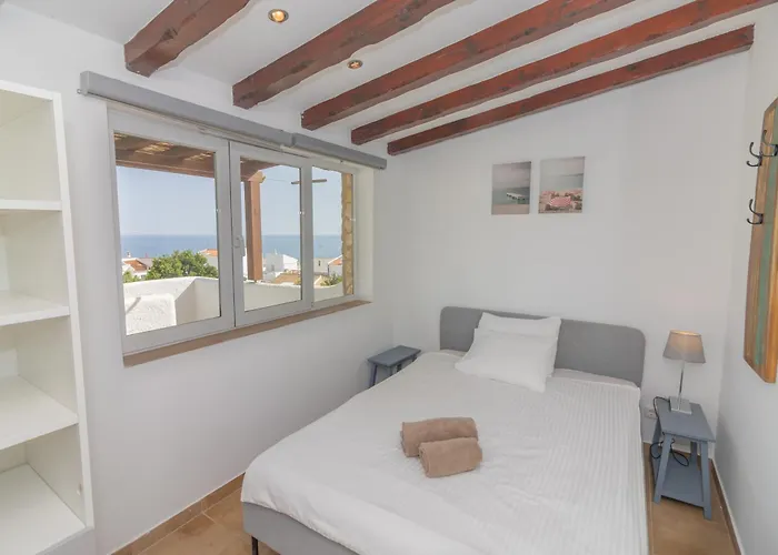 Casa Jana 5 Bedroom House For 12 With Ocean View Terrace Near The Beach