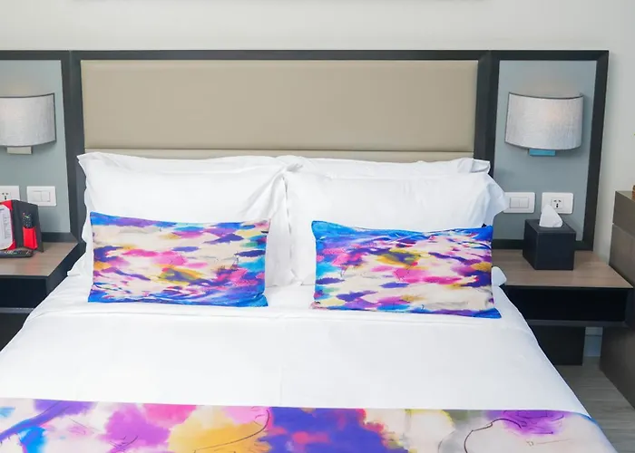 Savoy Hotel Manila Near Airport Naia Terminal 3 Mnl