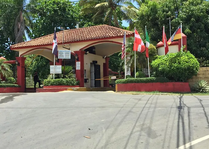 Cortlang Vacation Rentals, Costambar