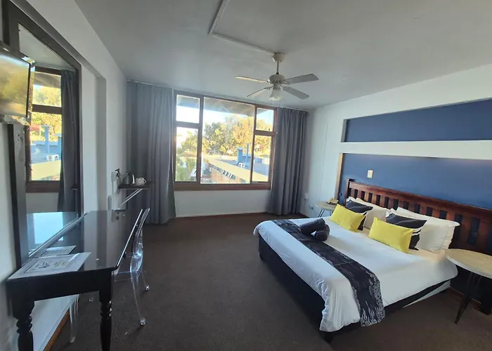 Hoedjiesbaai Hotel