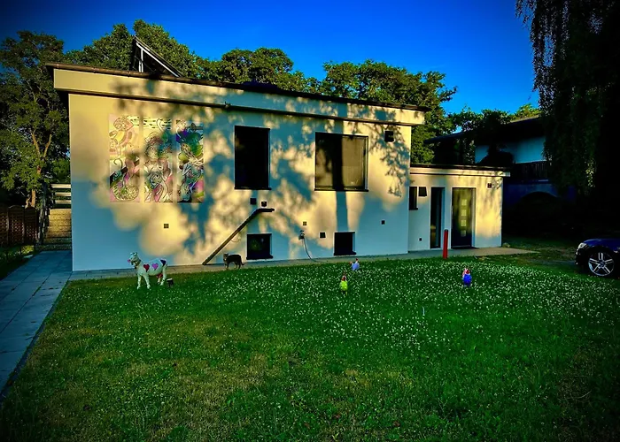 Stylisches See-Studio Mit Badezugang & Garten