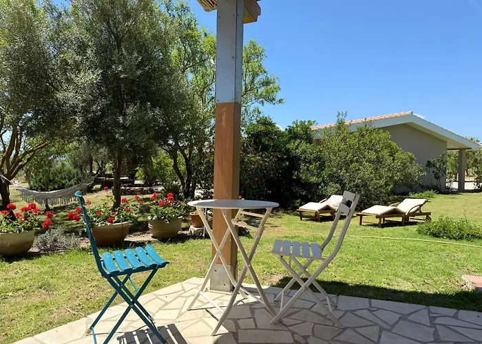Green Hotel "I Mandorli Di Dommos"