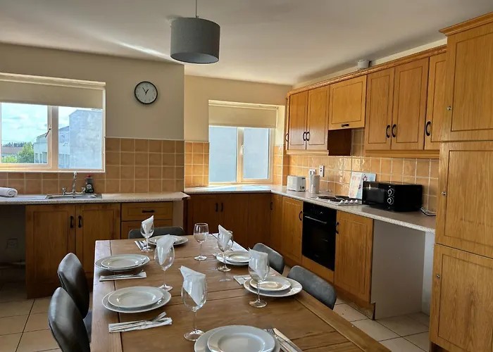 Three Bedroom Apartment Athlone