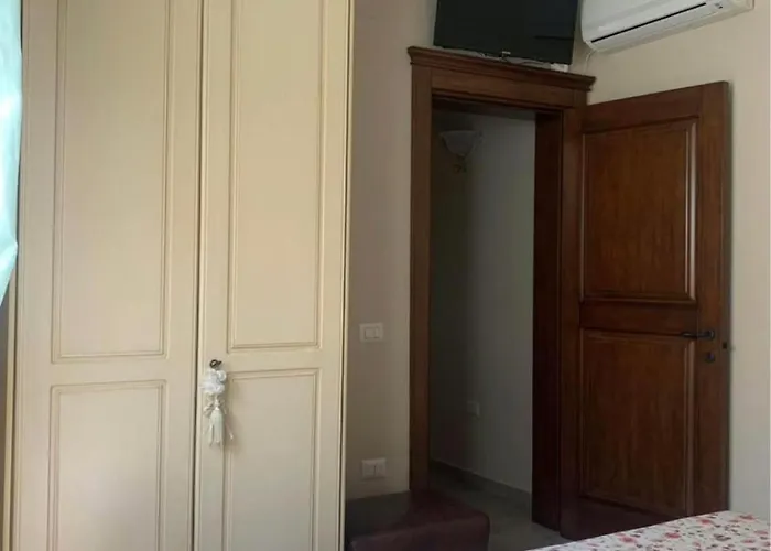 Lulu House