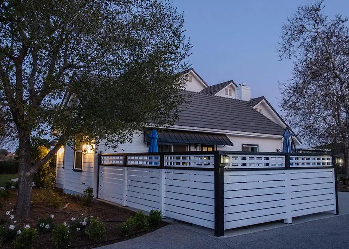 Onx Wines - Clark House Apartment