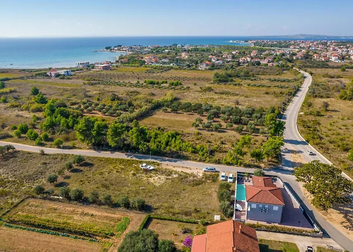 Beautiful Home In Privlaka