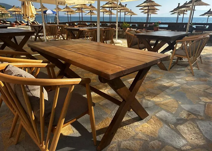 Hotel Demoli