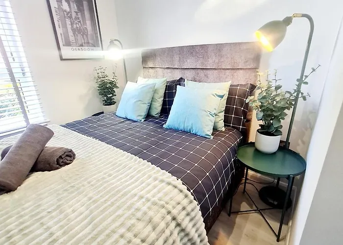 Modern Apartment - Free Parking