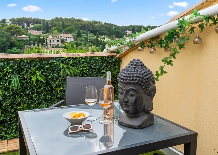Cosy Appartement Renove - Tropezienne - Dv